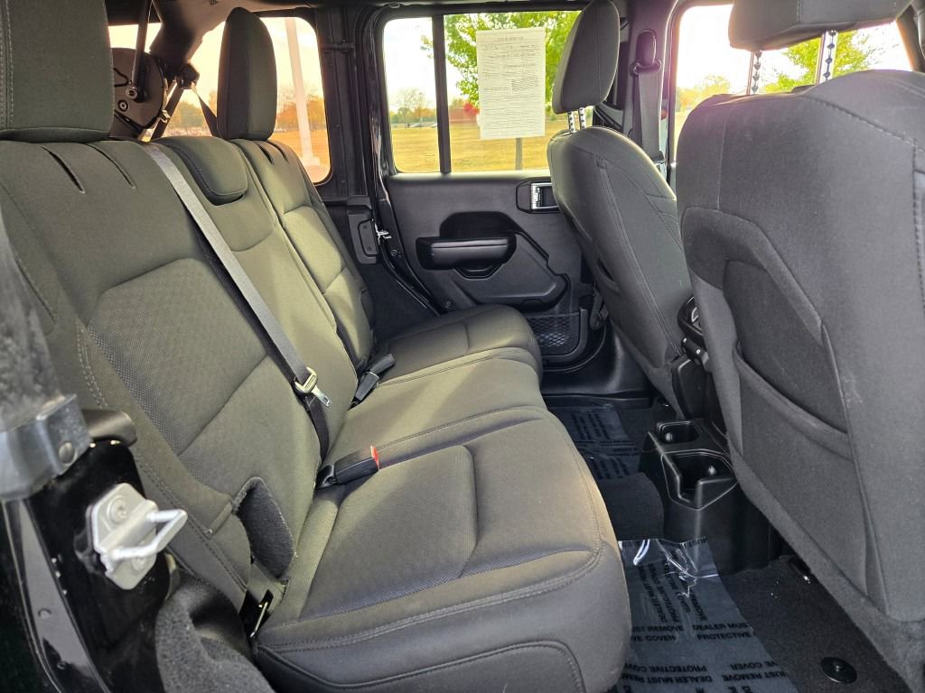 Used 2019 Jeep Wrangler Unlimited Sport S image 9