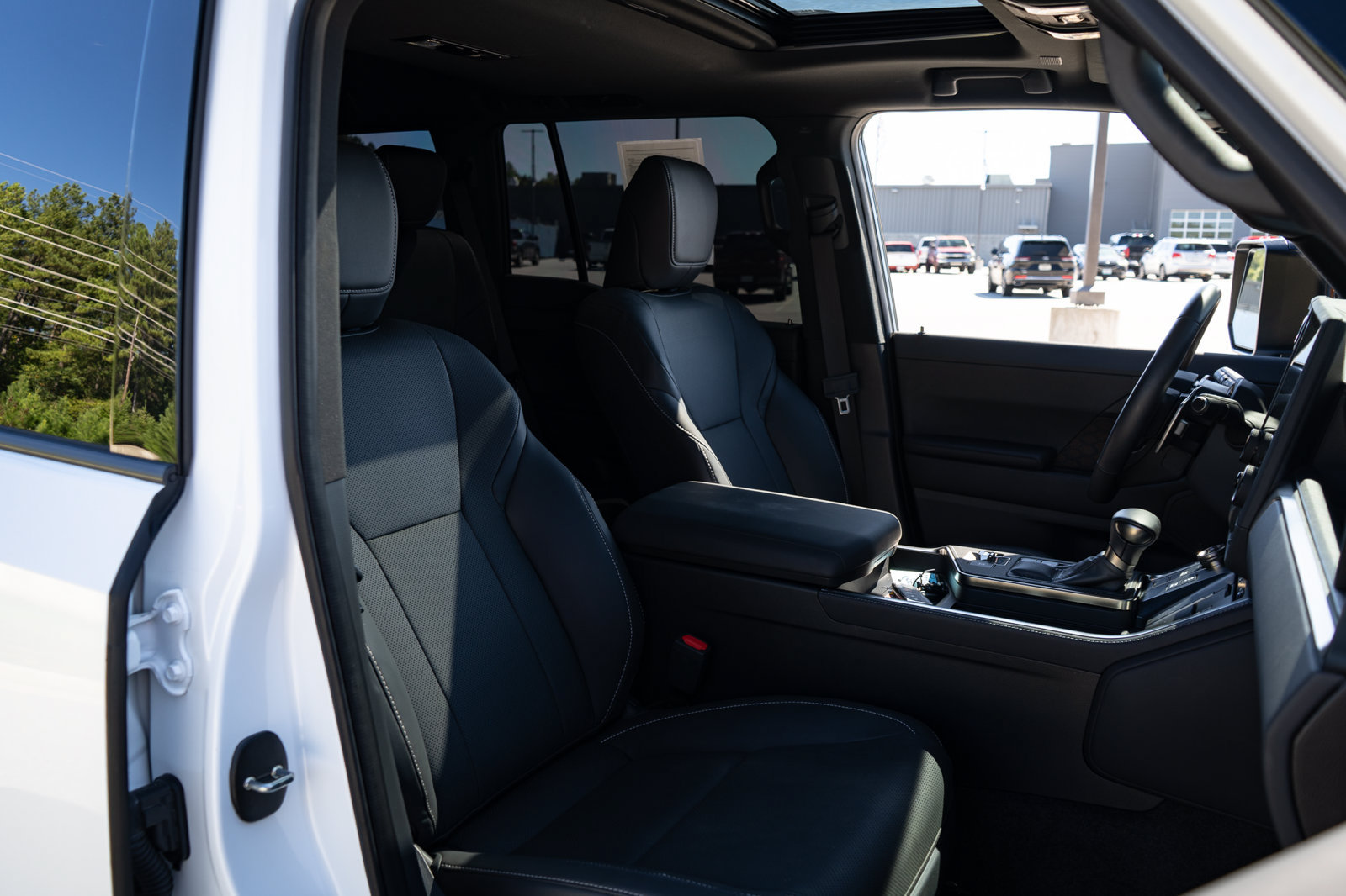 Used 2025 Lexus GX 550 AWD/4WD image 38