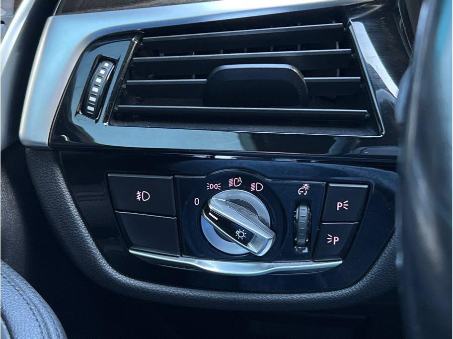 Used 2018 BMW 530i image 20