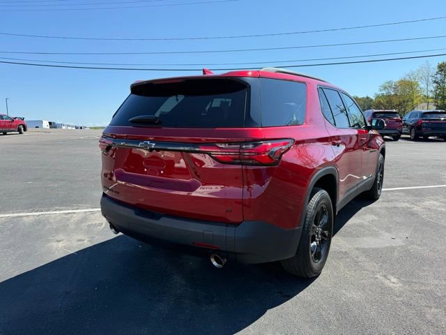 Used 2023 Chevrolet Traverse LT w/ Midnight/Sport Edition image 8