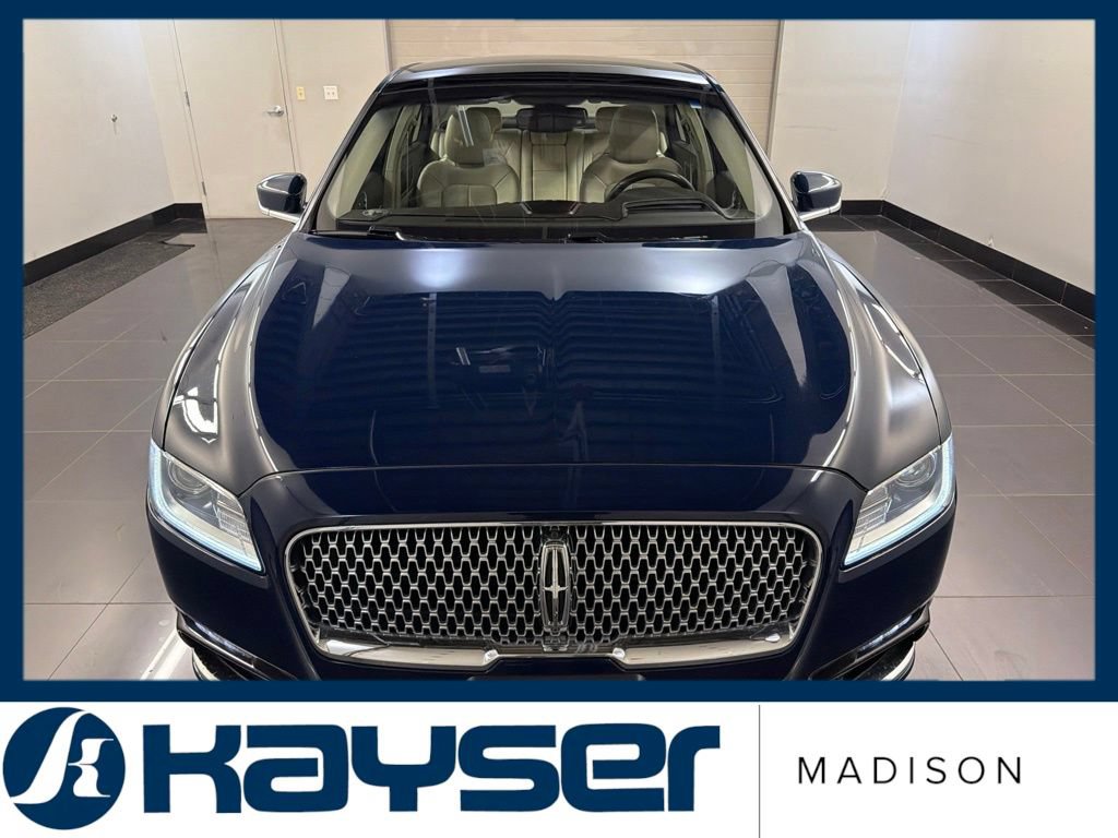 Used 2018 Lincoln Continental Reserve AWD/4WD image 2