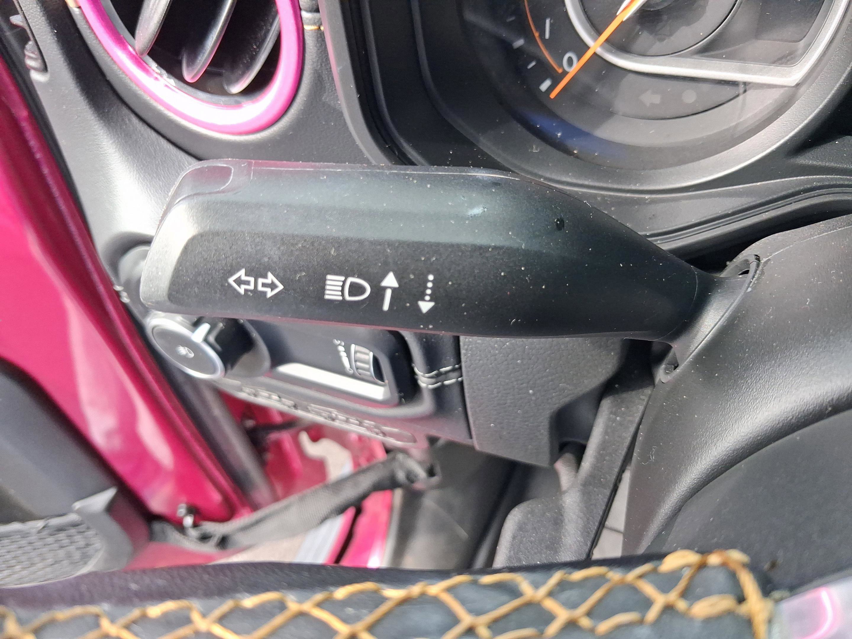 Used 2024 Jeep Wrangler Sahara w/ Technology Group AWD/4WD image 13