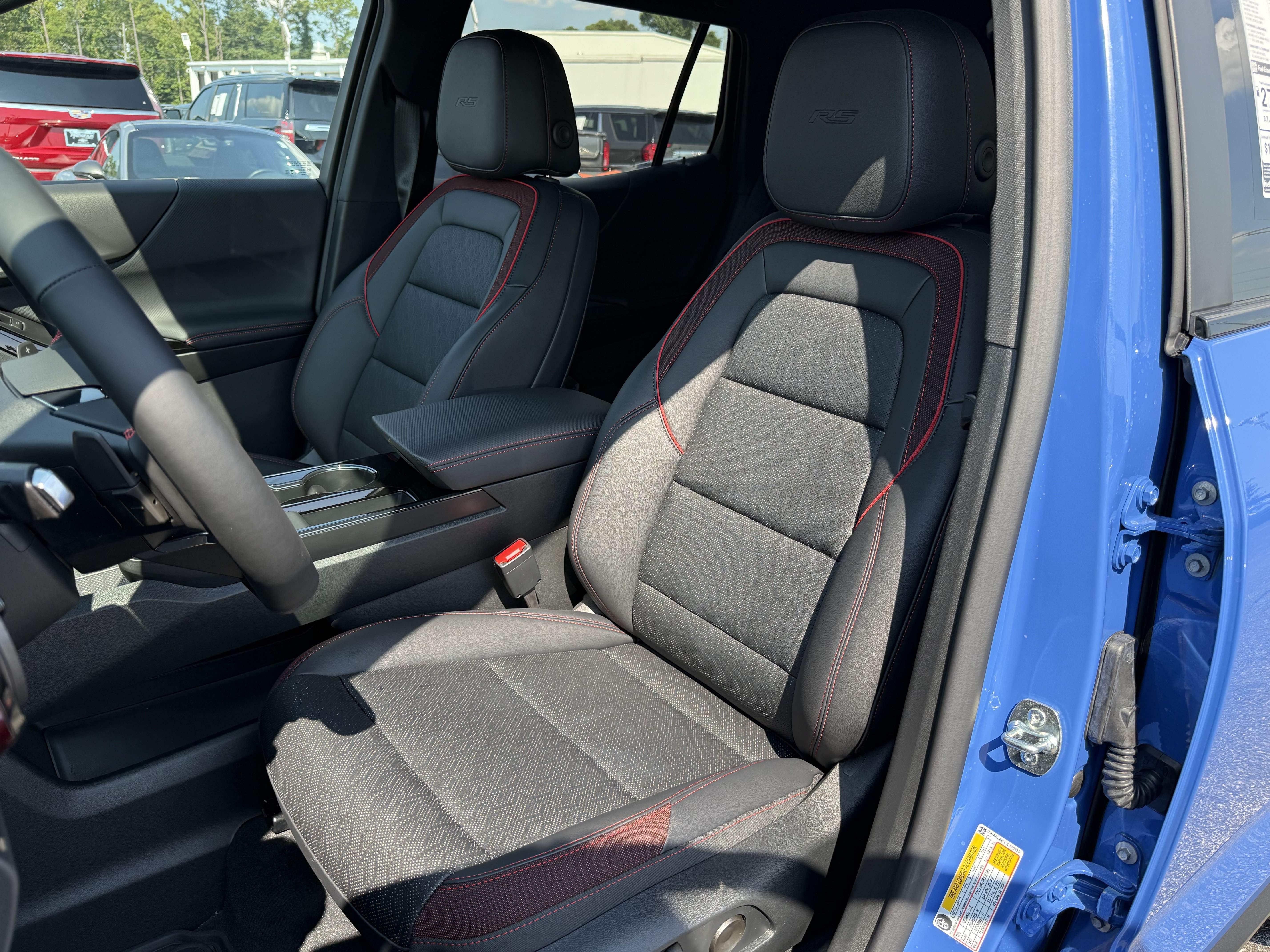 New 2027 Chevrolet Equinox RS w/ Safety and Technology Package FWD image 15