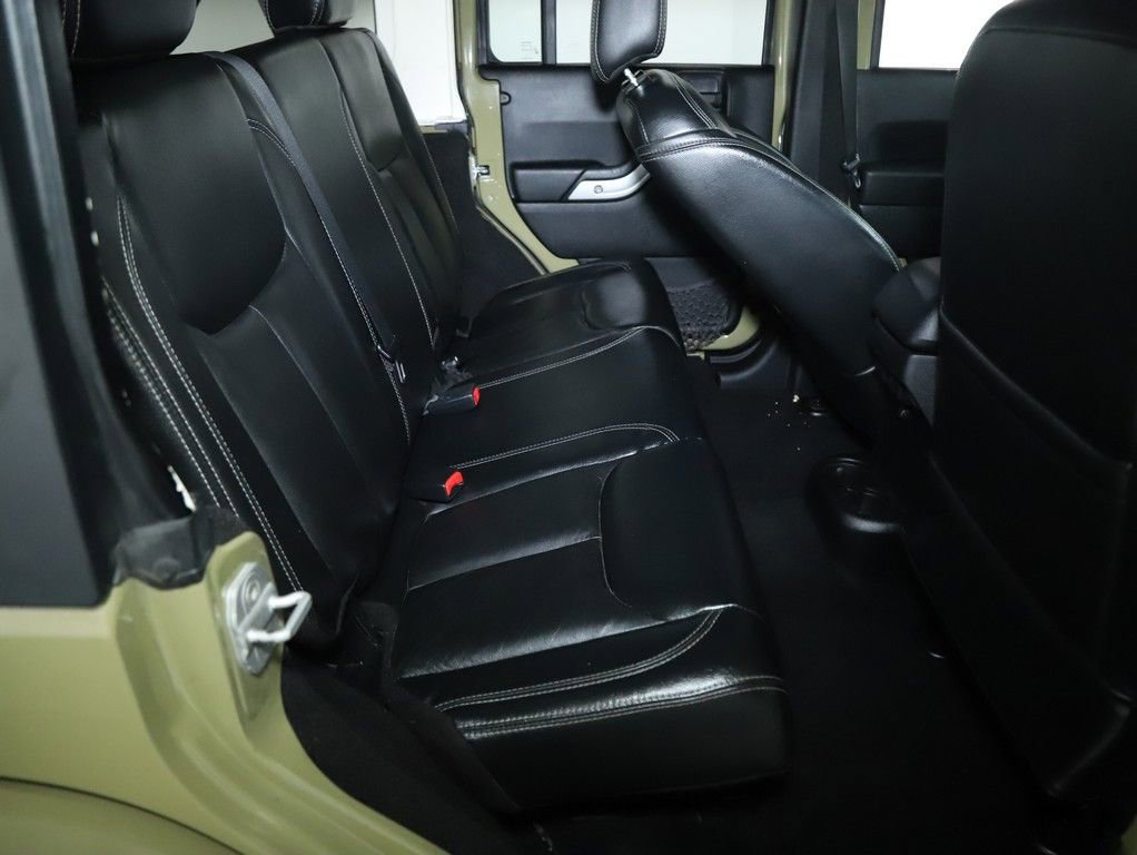 Used 2013 Jeep Wrangler Unlimited Sahara w/ Connectivity Group image 29