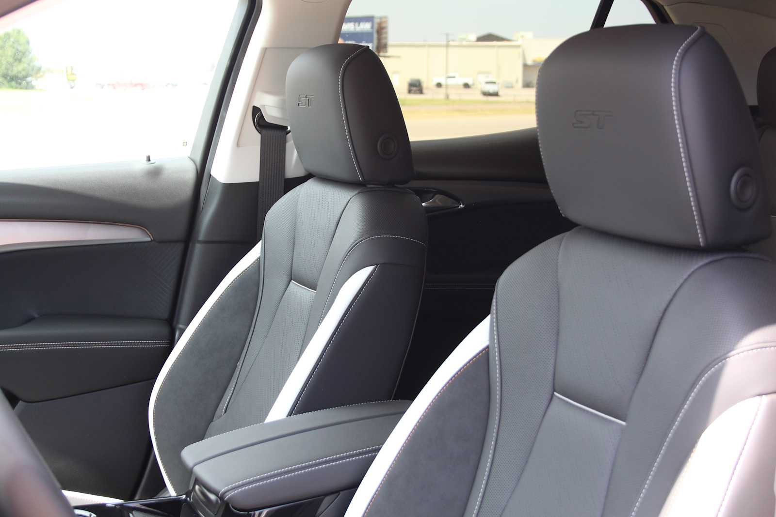 New 2026 Buick Envision Sport Touring AWD/4WD image 28