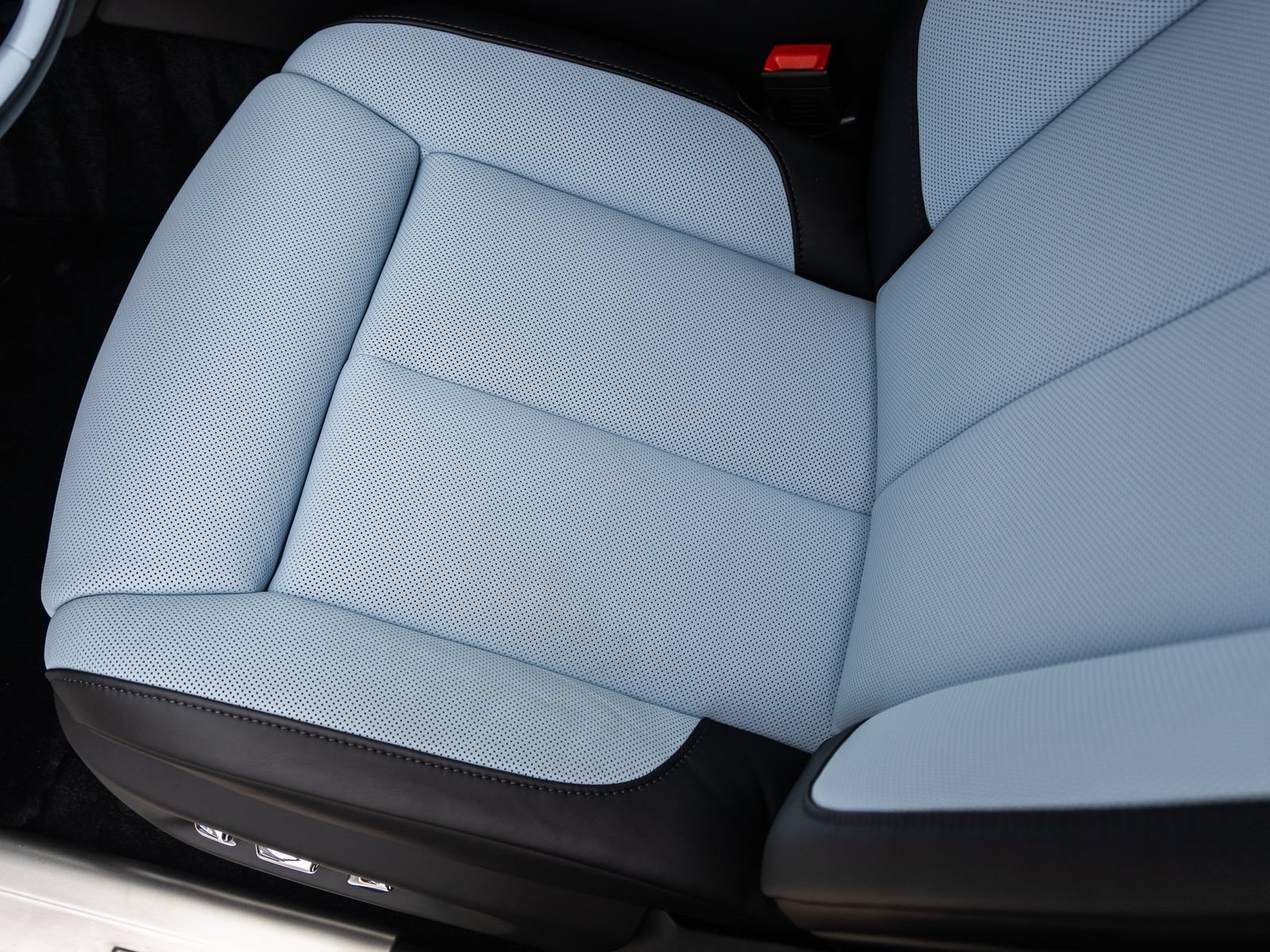 Used 2026 Rolls-Royce Ghost AWD/4WD image 31