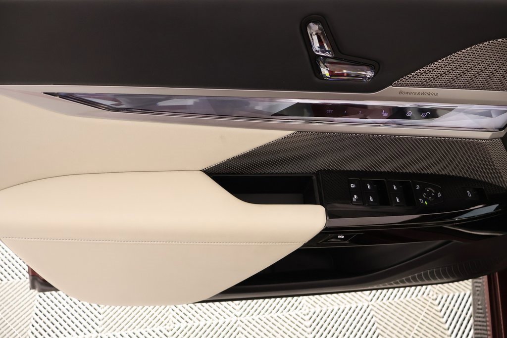 Used 2024 BMW 760i xDrive 760i xDrive image 17
