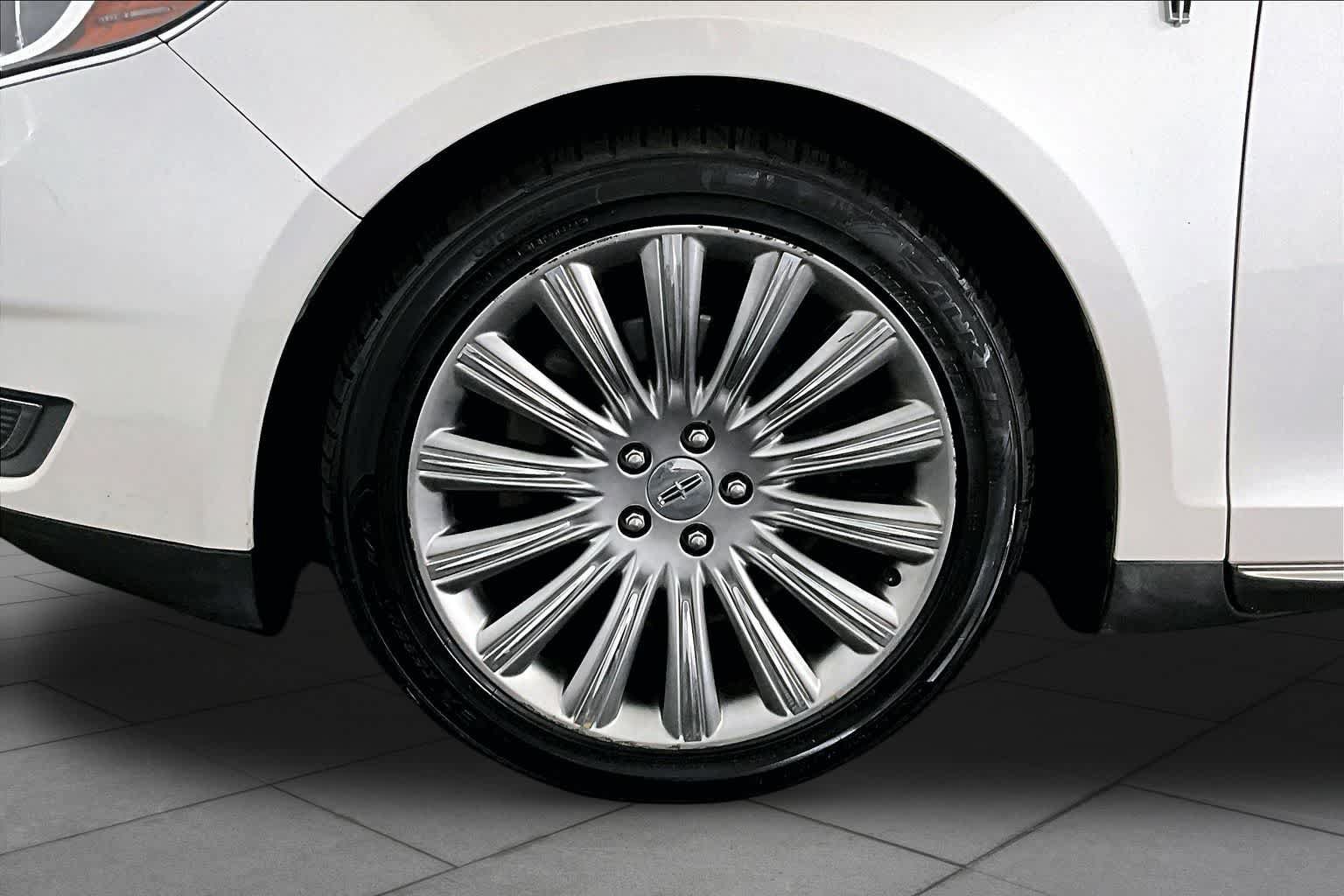 Used 2014 Lincoln MKS AWD w/ Equipment Group 101A image 11