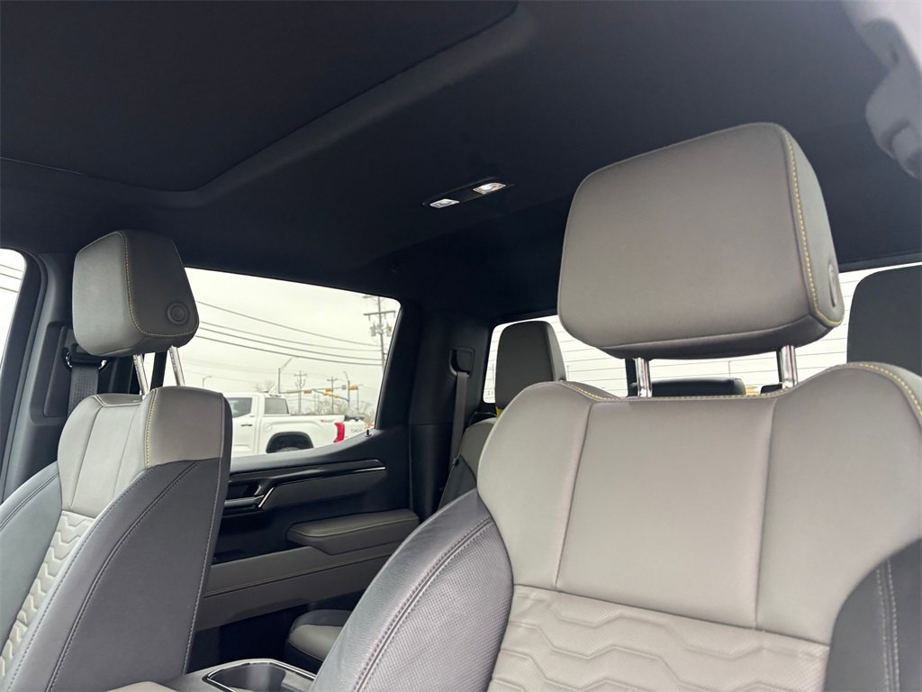 Certified 2025 Chevrolet Silverado 1500 ZR2 w/ Technology Package image 13