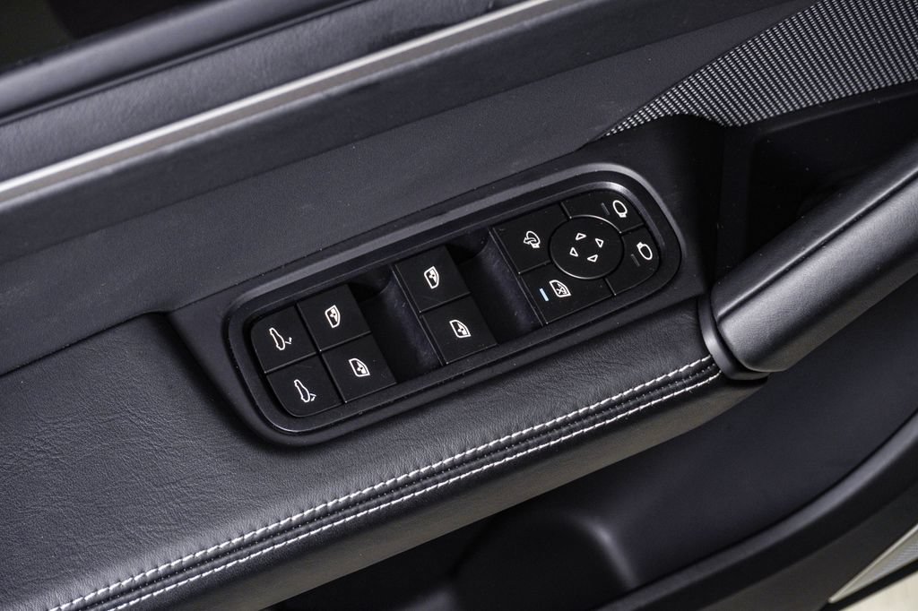 Certified 2025 Porsche Cayenne Turbo GT AWD/4WD image 26