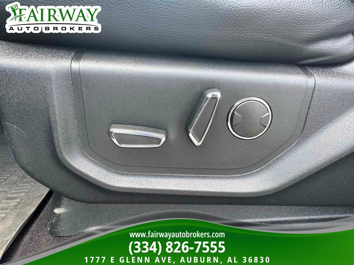 Used 2019 Ford Expedition XLT w/ Equipment Group 202A image 16