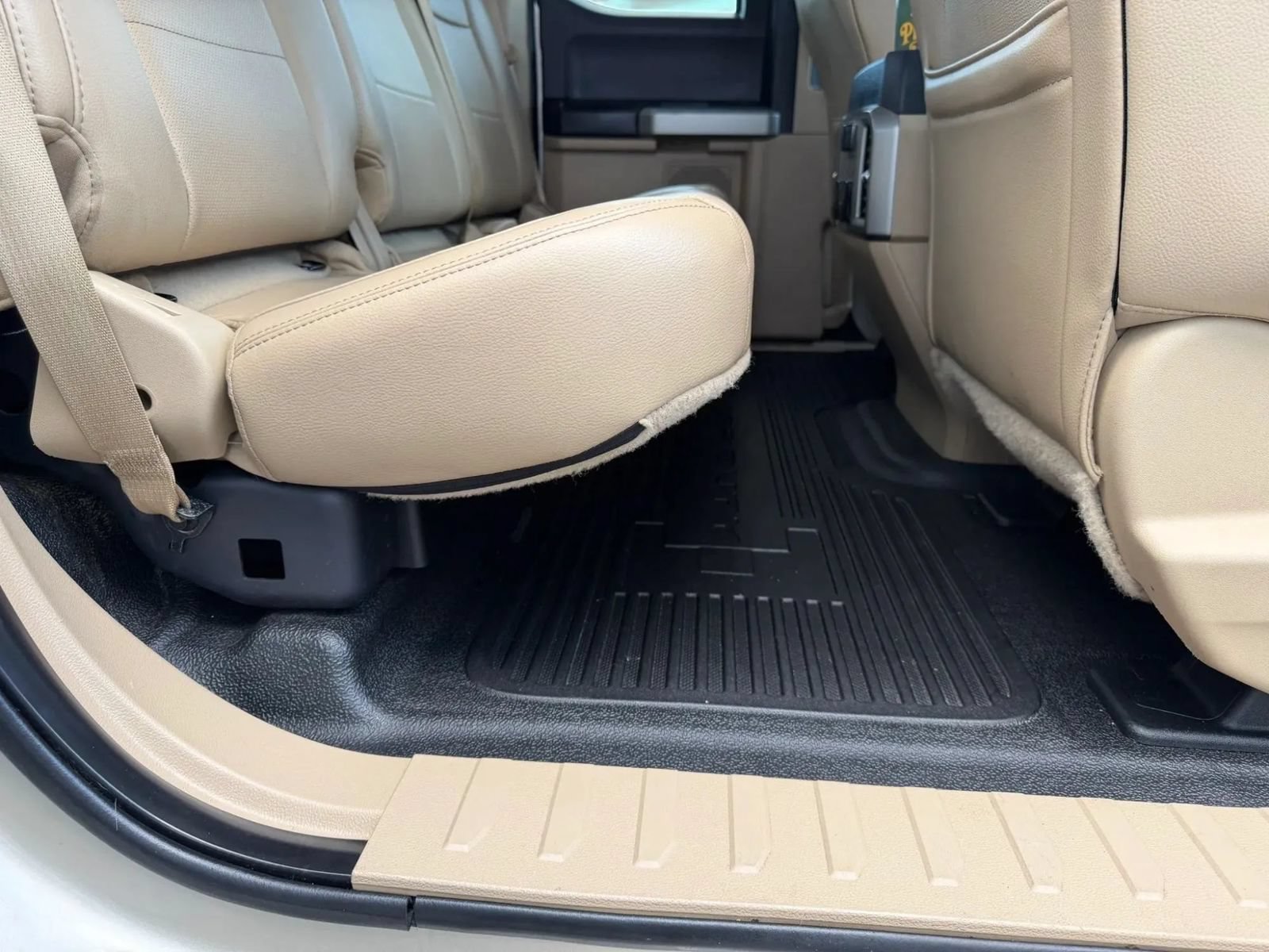 Used 2017 Ford F250 Lariat w/ Lariat Value Package AWD/4WD image 44