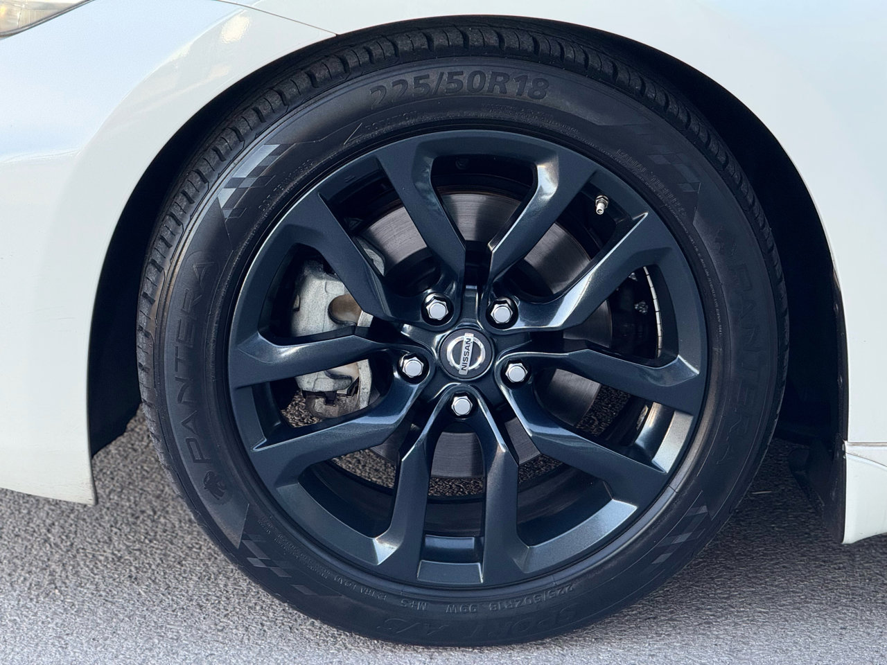 Used 2020 Nissan 370Z Coupe image 8