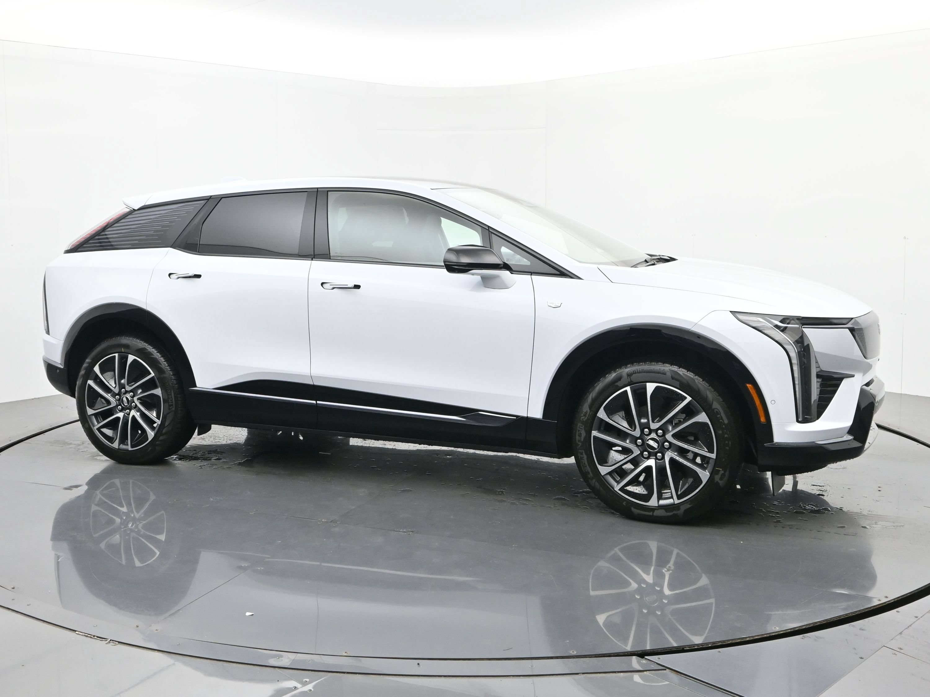 New 2026 Cadillac Optiq Sport 2 AWD/4WD image 7