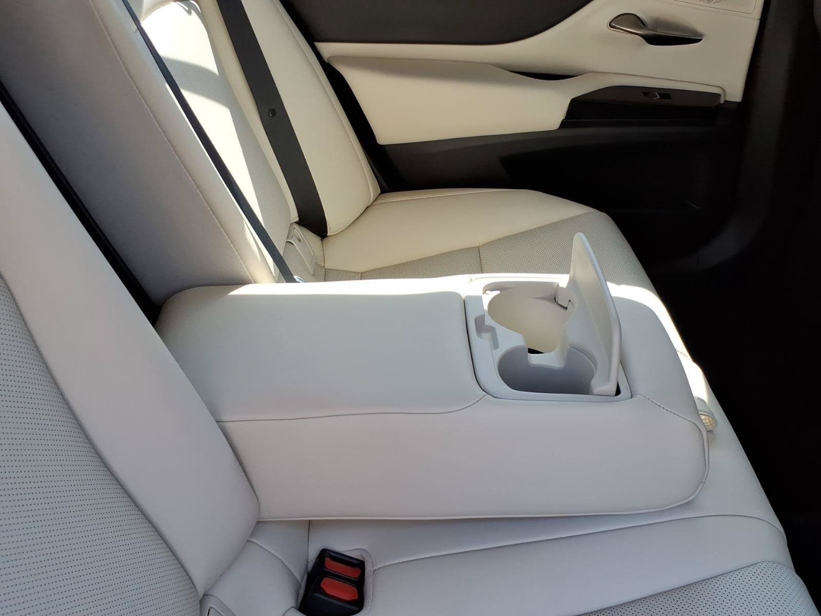 Used 2023 Lexus ES 350 w/ Premium Package FWD image 27