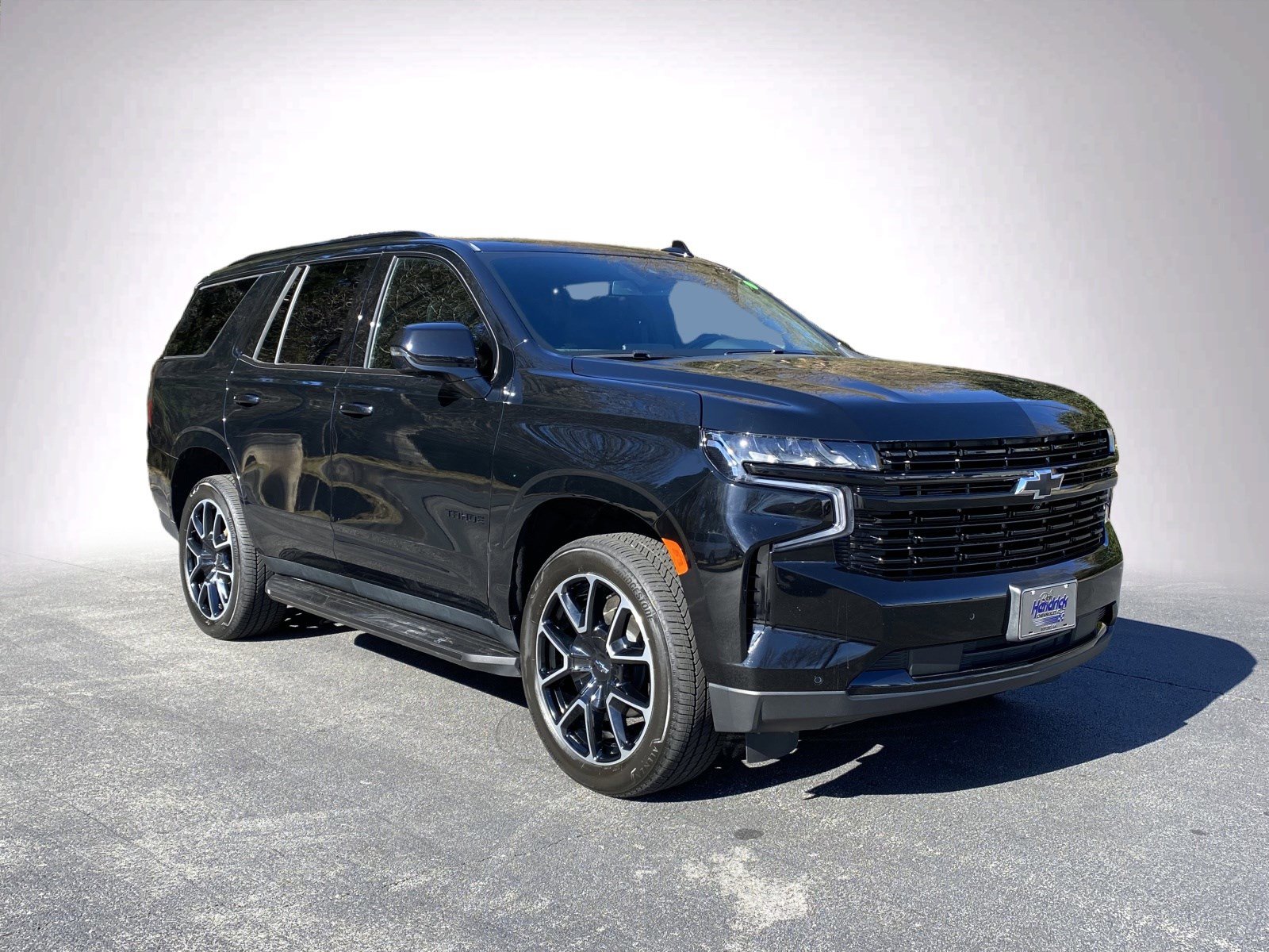Used 2024 Chevrolet Tahoe RST image 2