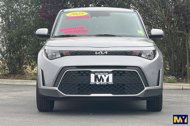 Used 2025 Kia Soul LX image 9