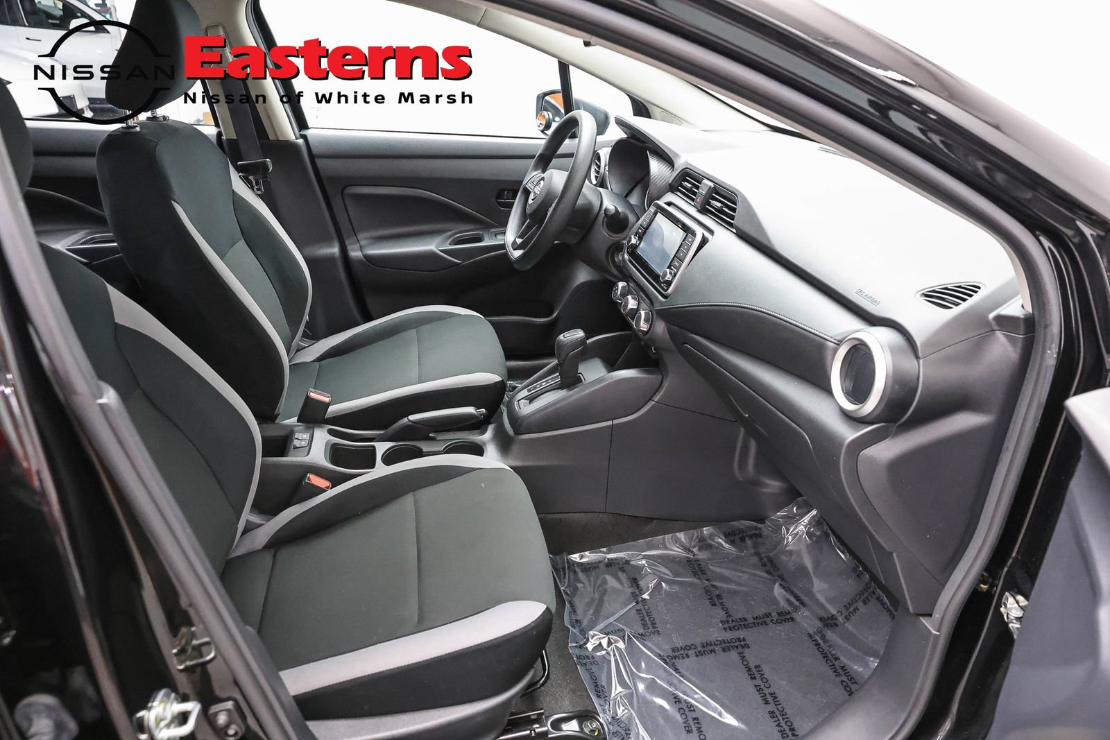 Used 2025 Nissan Versa S FWD image 23