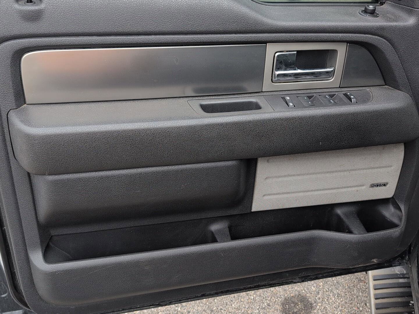 Used 2014 Ford F150 FX4 w/ Equipment Group 402A Luxury image 14