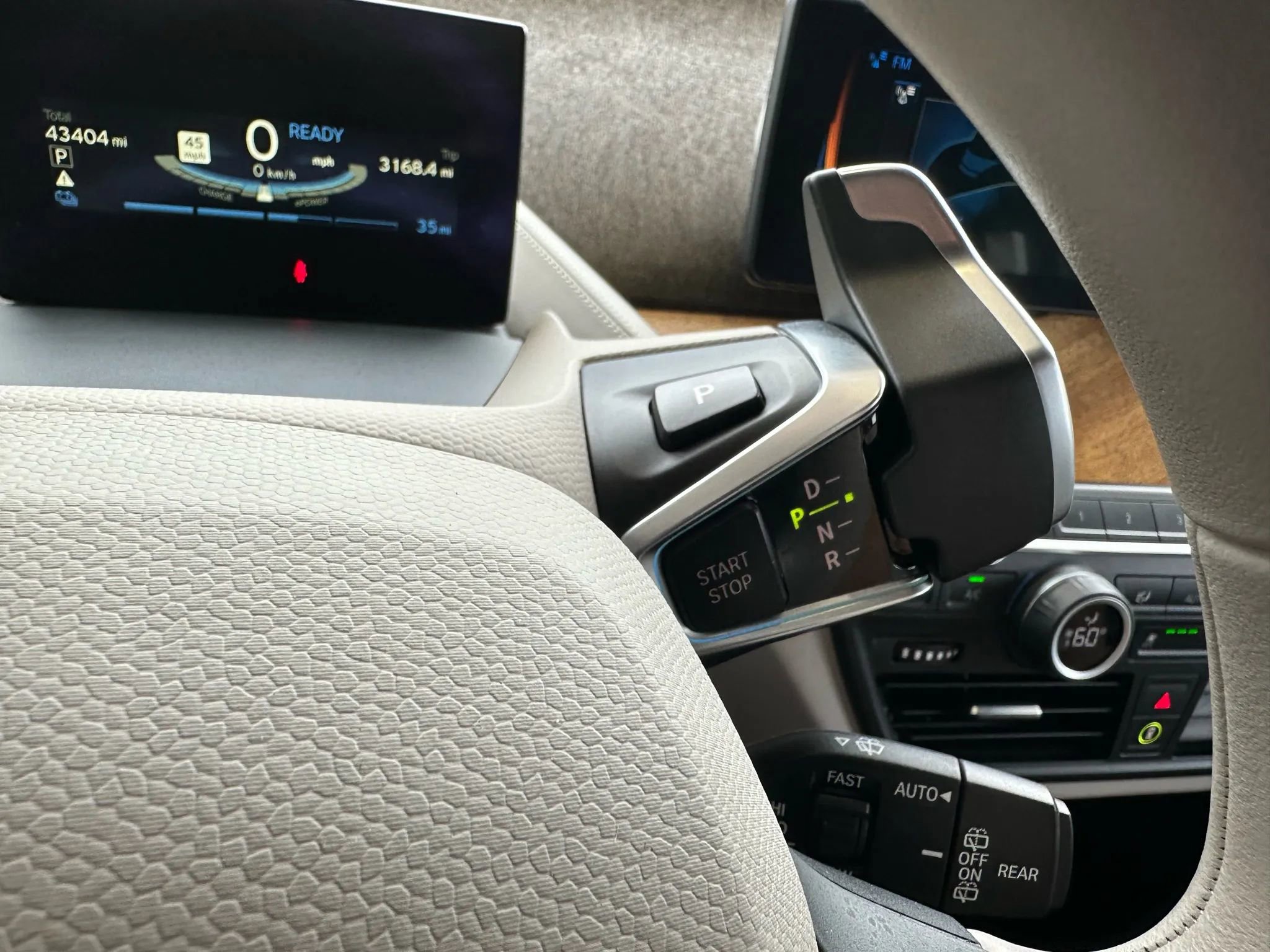 Used 2014 BMW i3 Hatchback 4D image 14