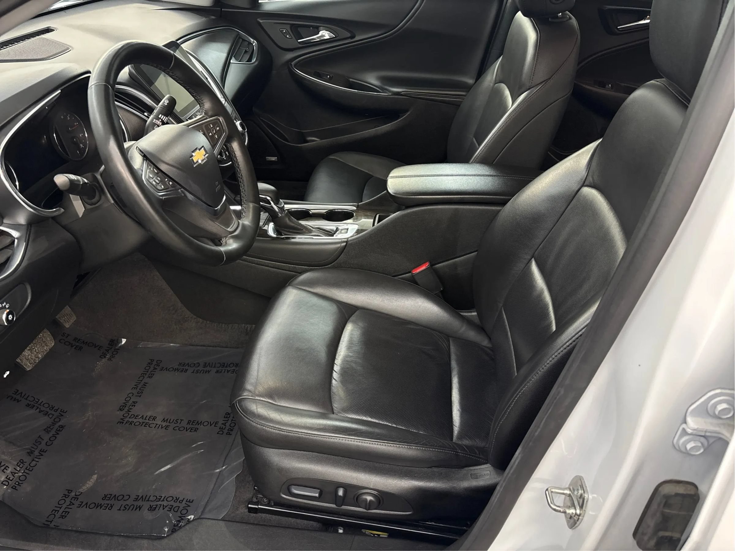 Used 2024 Chevrolet Malibu LT FWD image 13