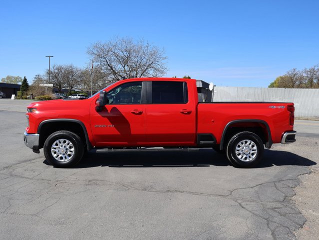 Used 2025 Chevrolet Silverado 2500 LT w/ Safety Package AWD/4WD image 9