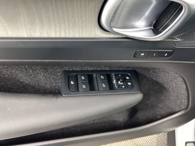 Used 2023 Volvo XC40 B5 Plus w/ Driver Assist Package image 13