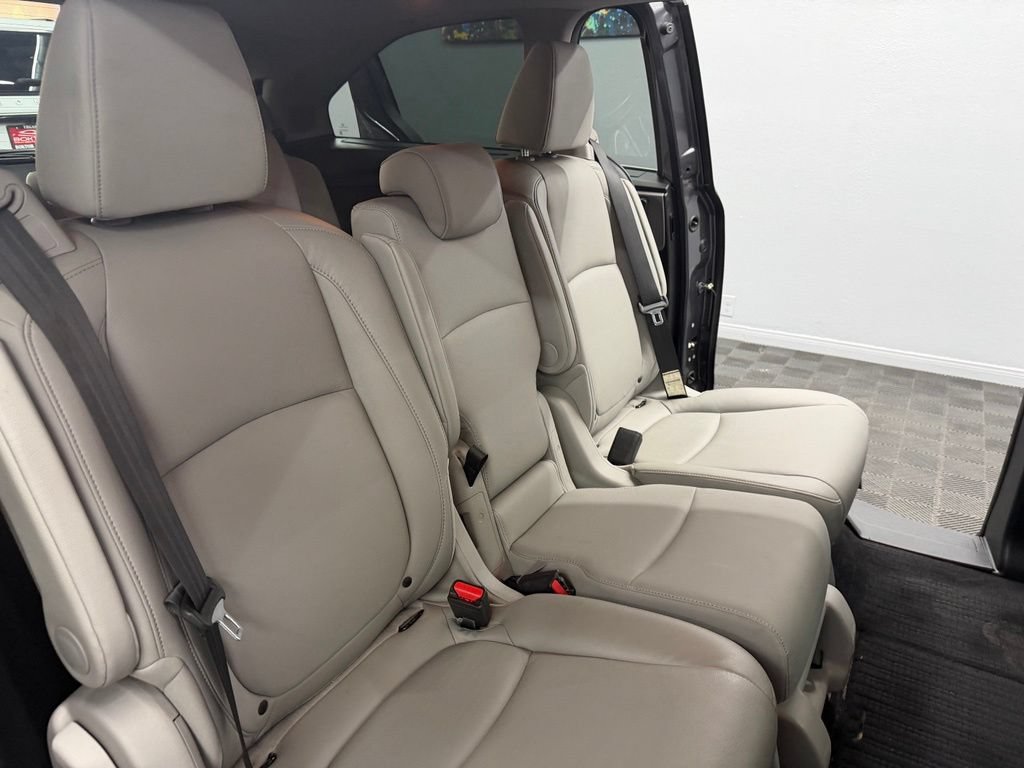 Used 2018 Honda Odyssey Elite image 45