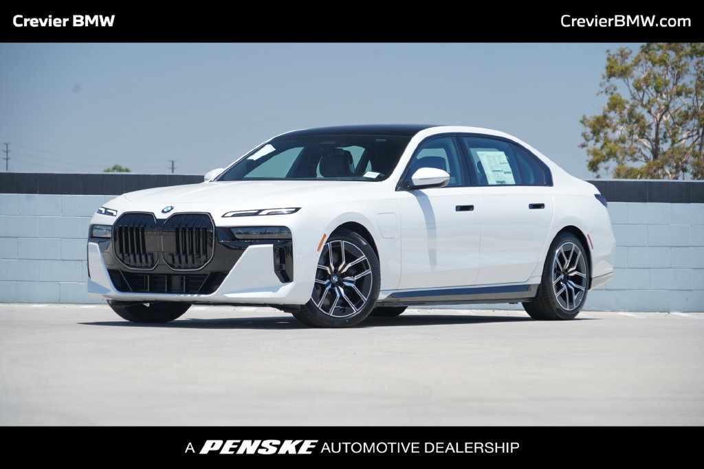 New 2026 BMW 750e xDrive w/ Premium Package