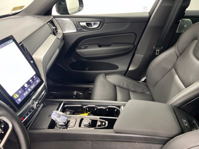 New 2026 Volvo XC60 T8 Ultra w/ Protection Package Premier AWD/4WD image 21