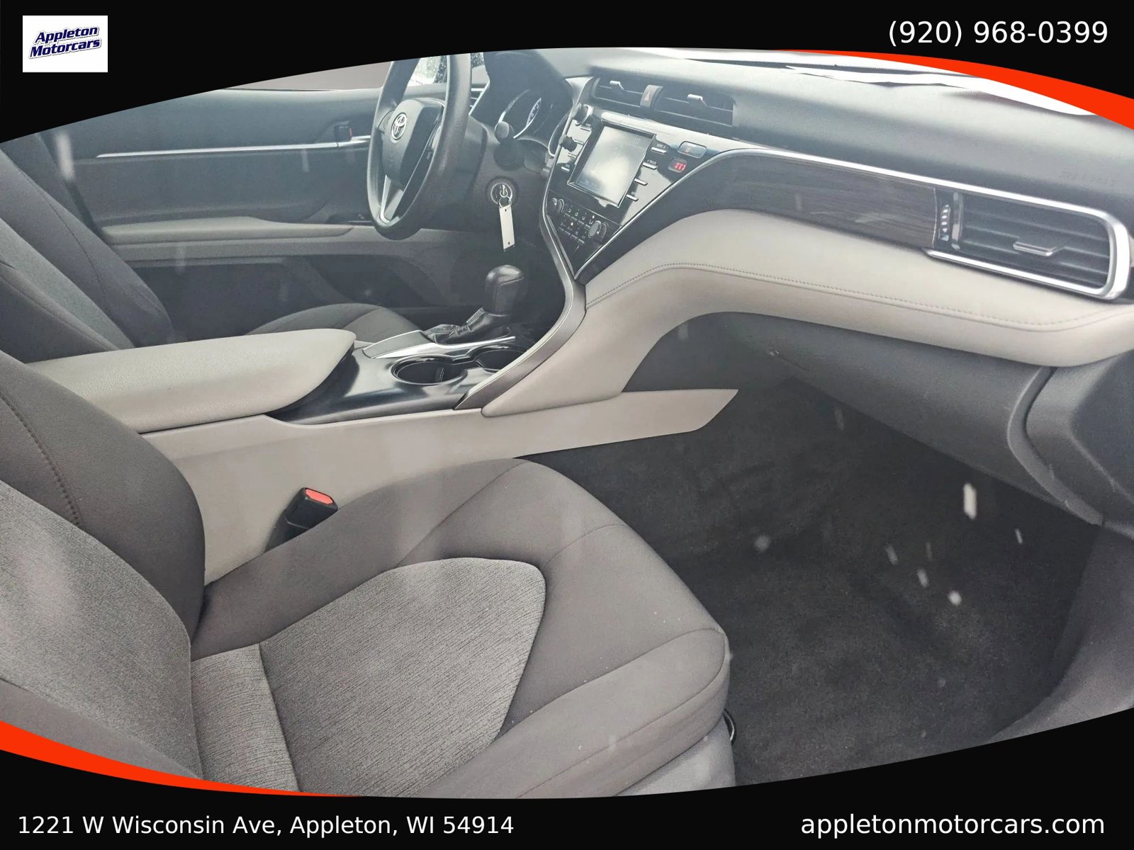 Used 2018 Toyota Camry LE image 23