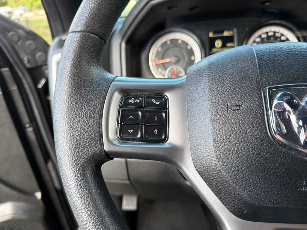 Used 2024 RAM 1500 Warlock AWD/4WD image 16