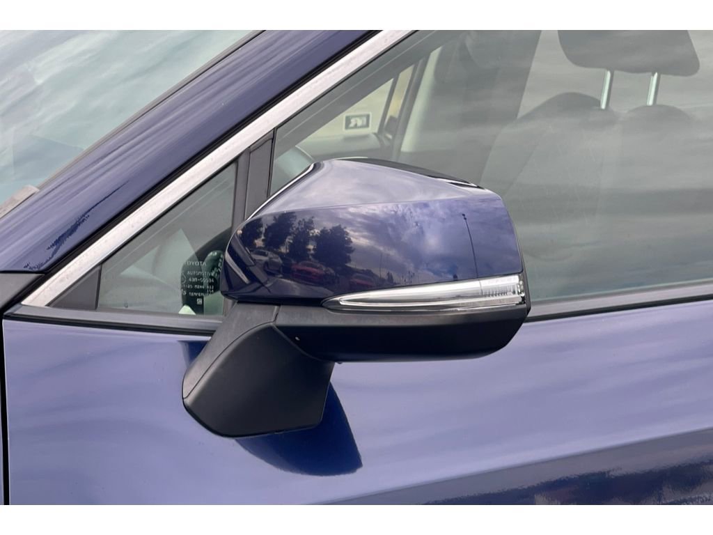 Used 2021 Toyota RAV4 XLE w/ Convenience Package image 52