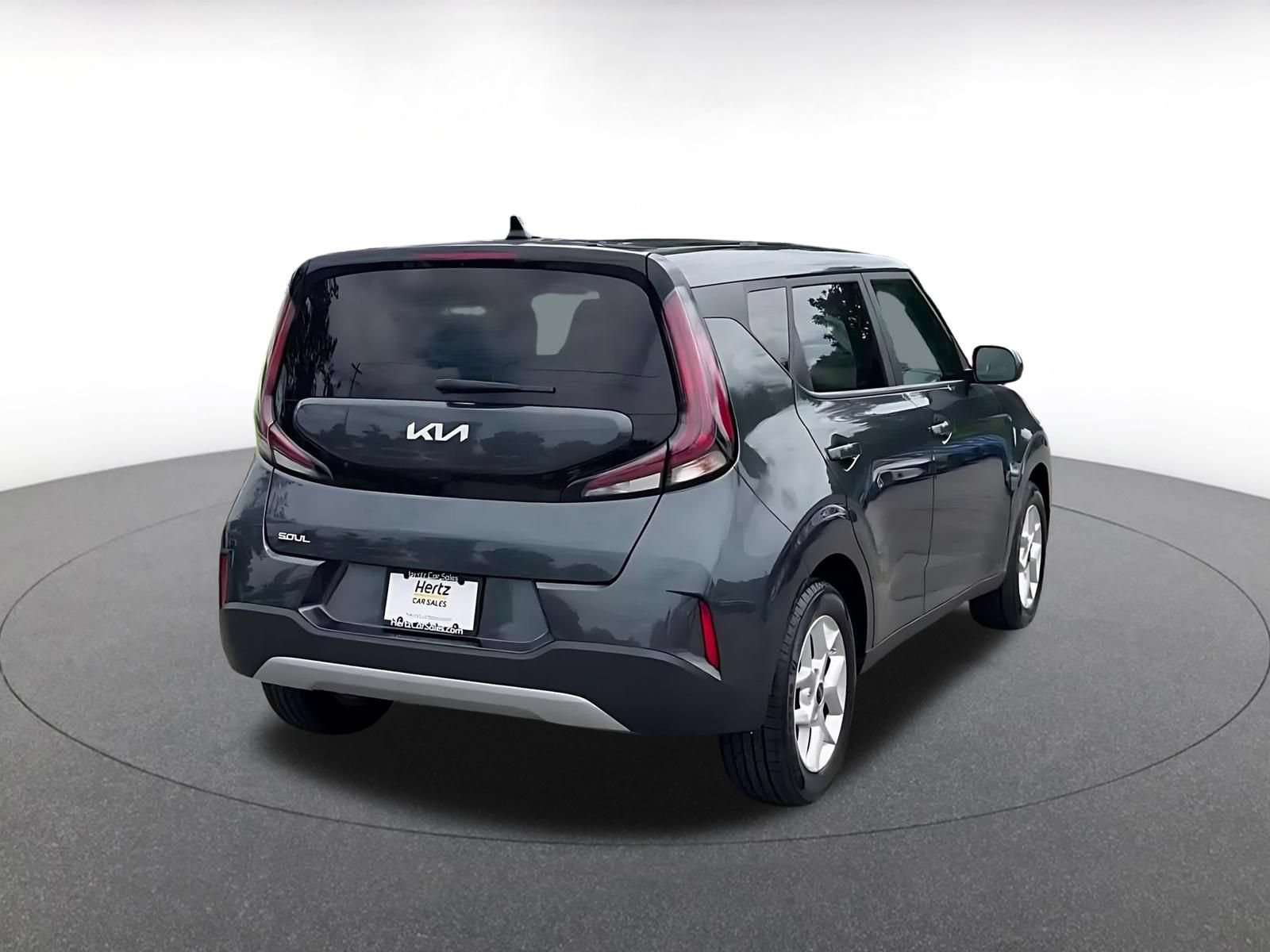 Used 2025 Kia Soul LX w/ LX Technology Package FWD image 14