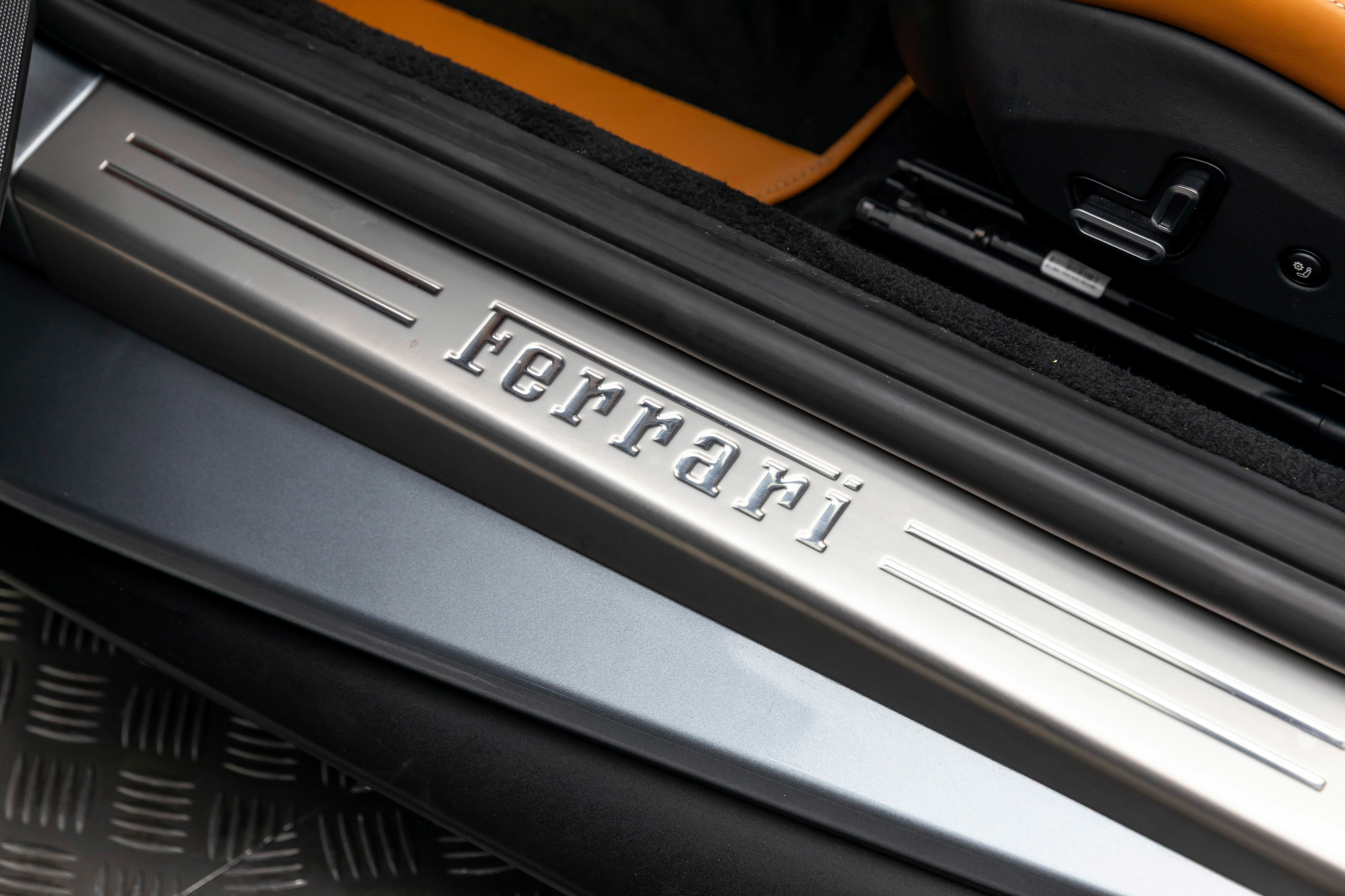 Certified 2022 Ferrari Portofino M image 16