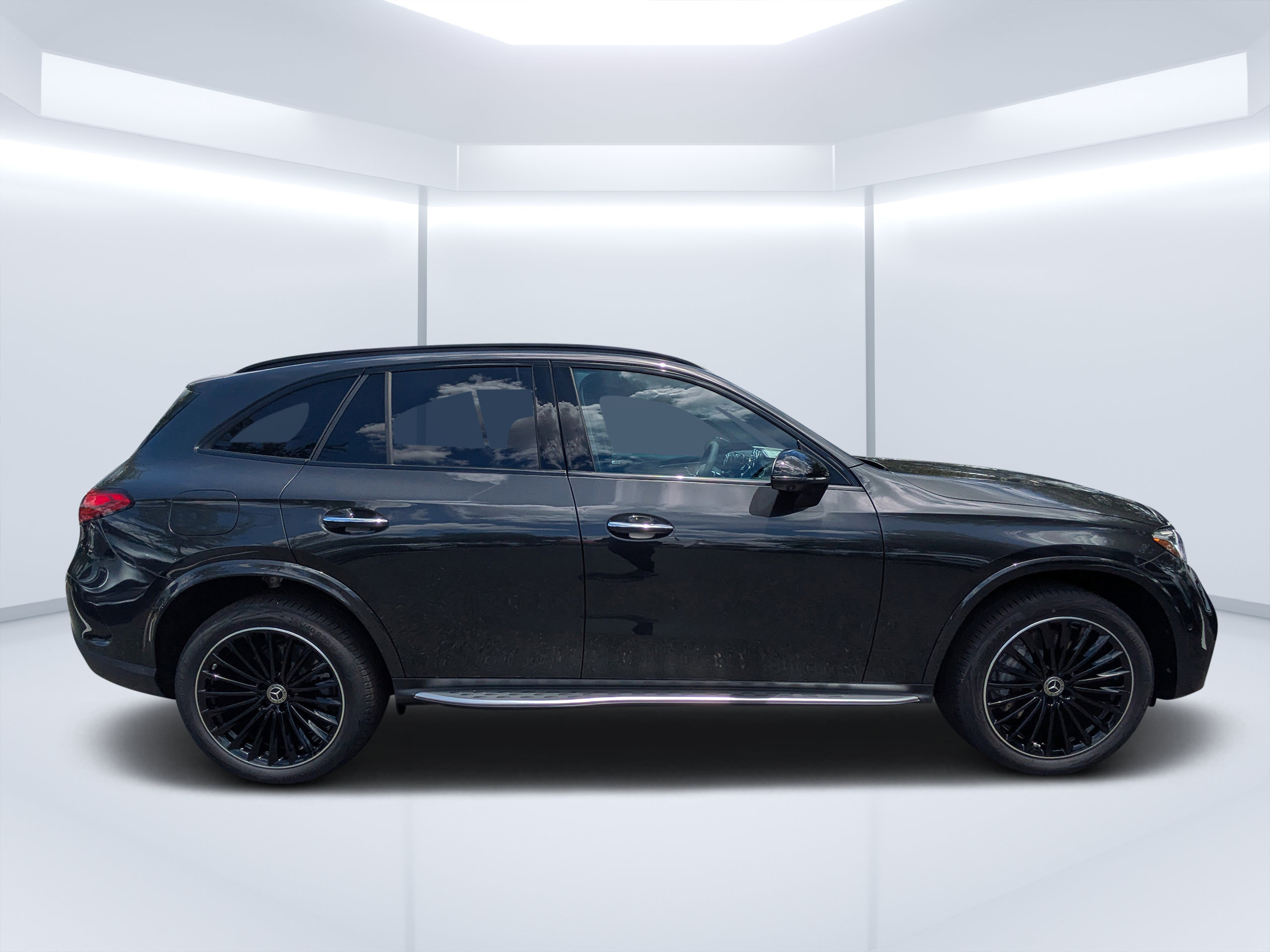 New 2026 Mercedes-Benz GLC 300 4MATIC image 2