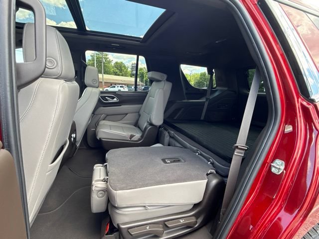 Certified 2023 GMC Yukon SLT w/ SLT Premium Package AWD/4WD image 32