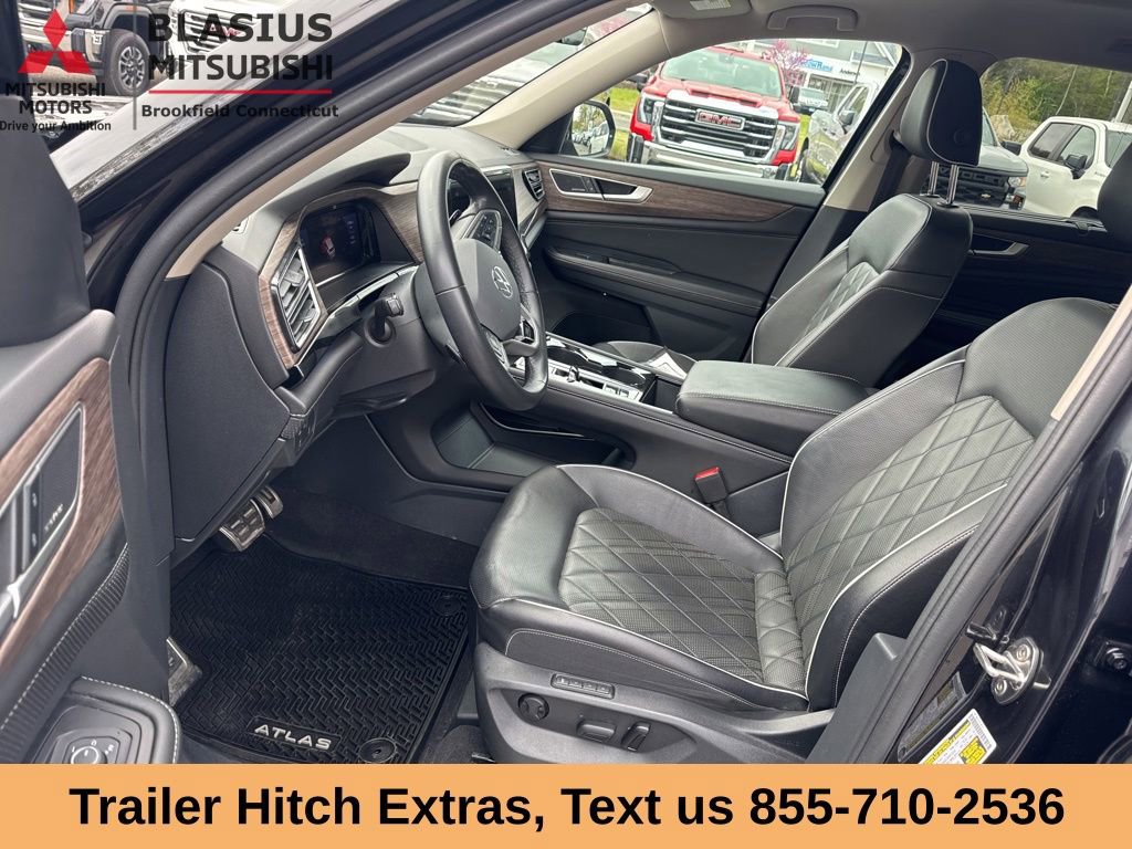 Used 2024 Volkswagen Atlas SEL Premium R-Line AWD/4WD image 24