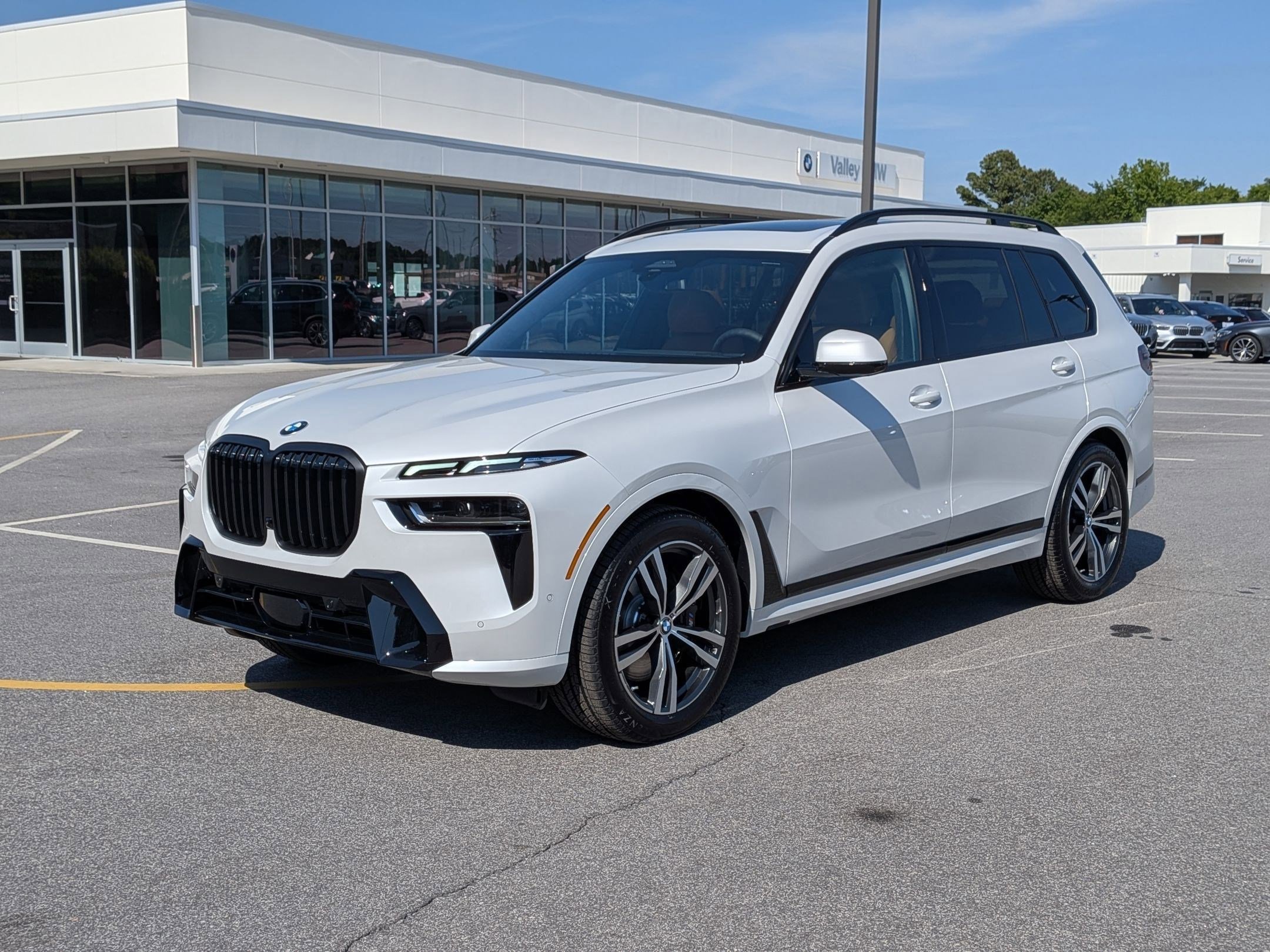 New 2027 BMW X7 xDrive40i w/ Executive Package AWD/4WD image 7