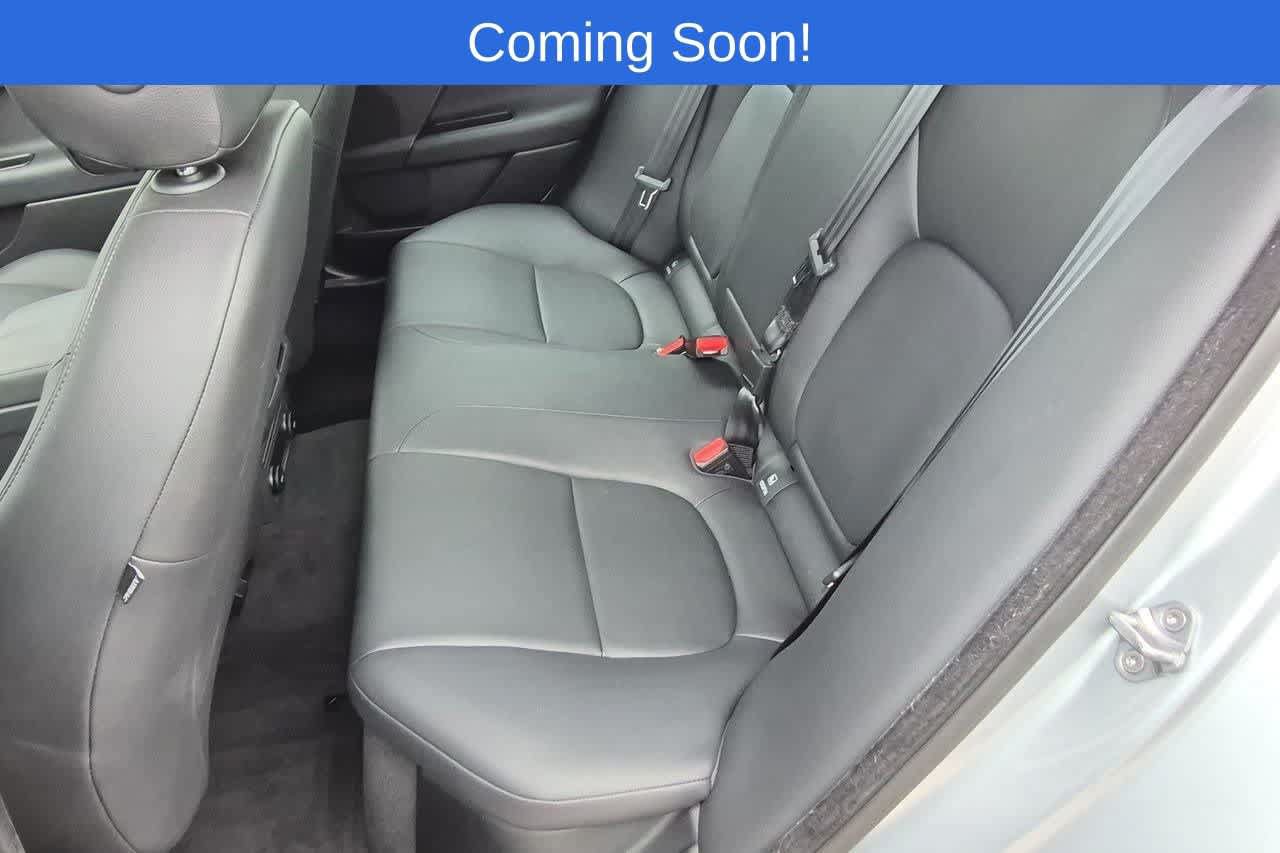 Used 2017 Jaguar XE Premium RWD image 20