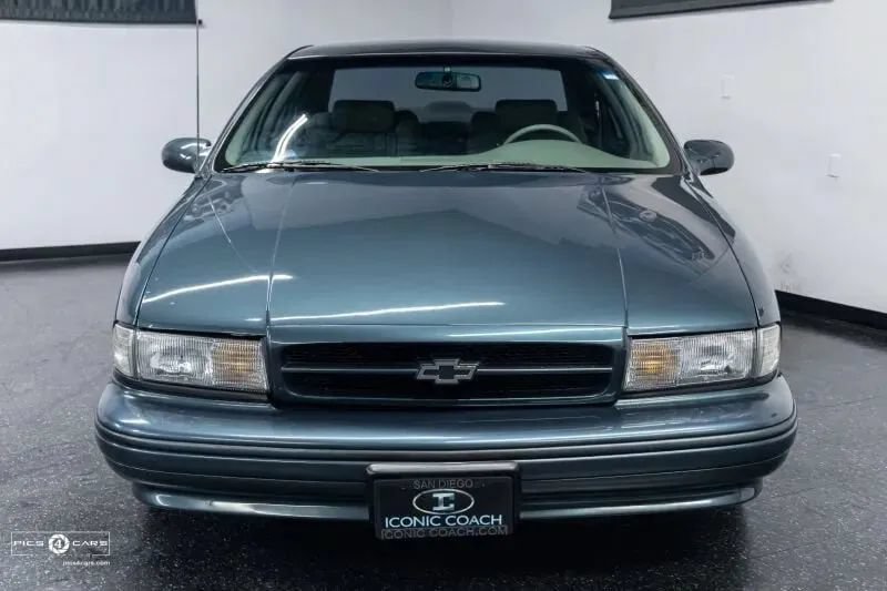 Used 1995 Chevrolet Impala SS RWD image 4