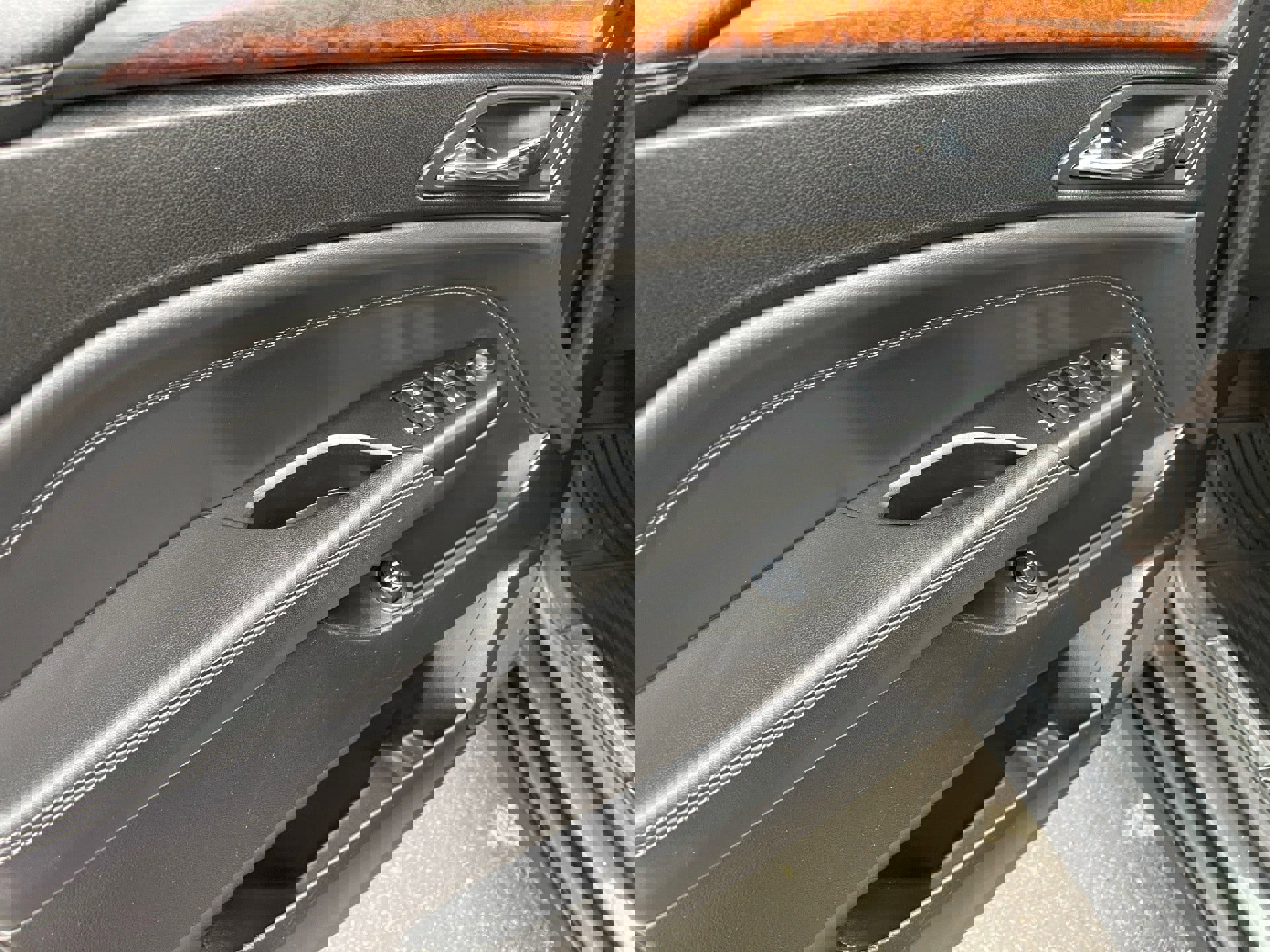 Used 2016 Cadillac SRX Luxury image 11