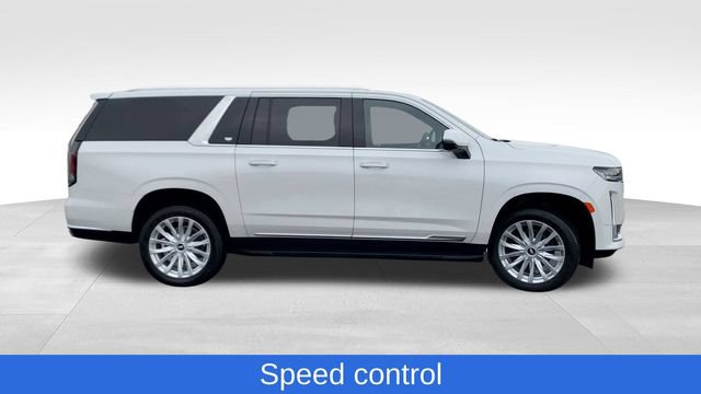 Used 2023 Cadillac Escalade ESV Luxury AWD/4WD image 10