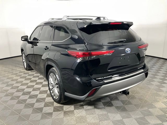 Used 2022 Toyota Highlander Platinum image 4