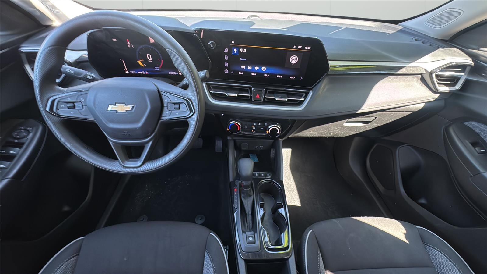 Used 2025 Chevrolet TrailBlazer LT AWD/4WD image 22