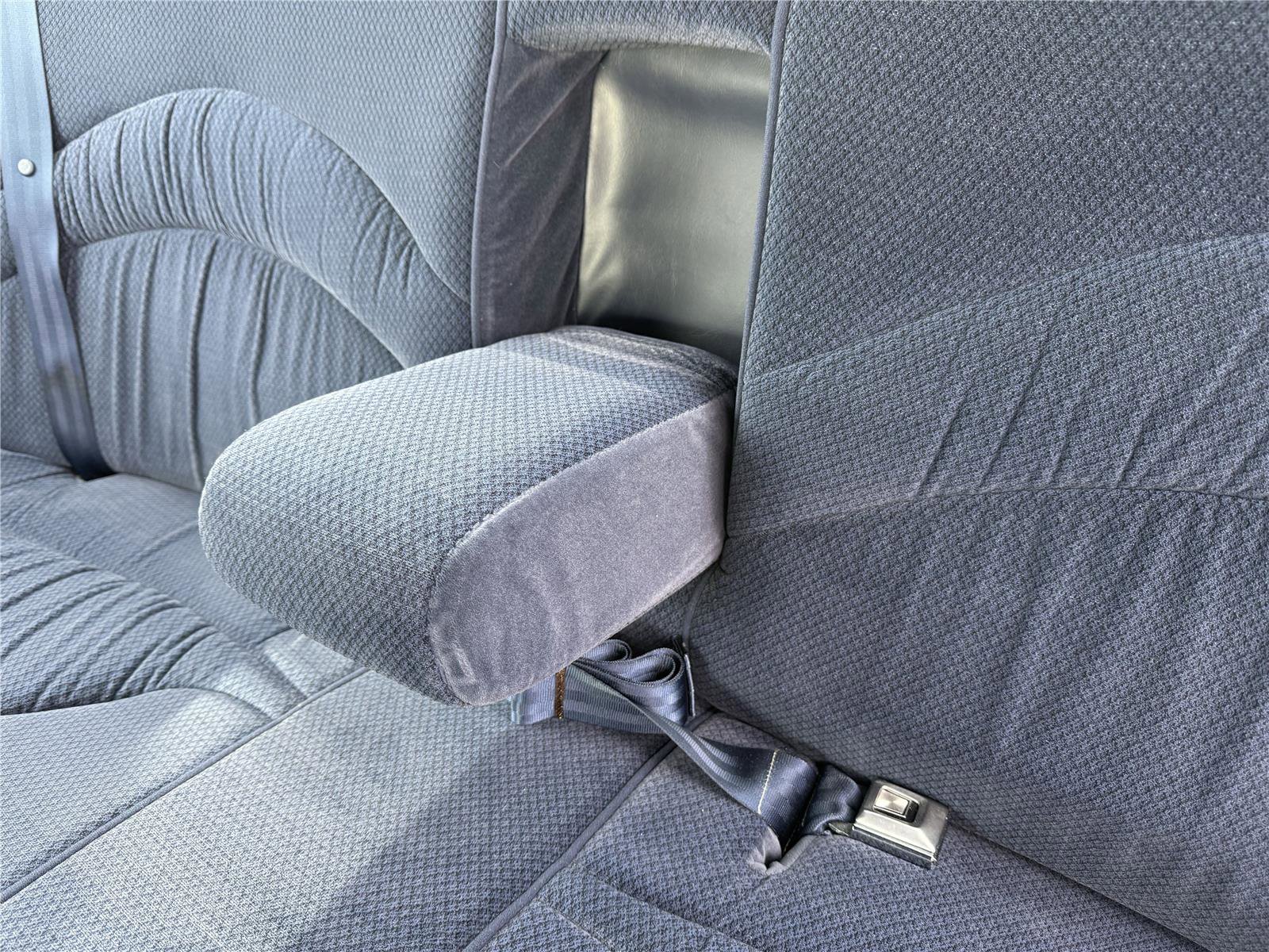 Used 1996 Ford Crown Victoria LX RWD image 30