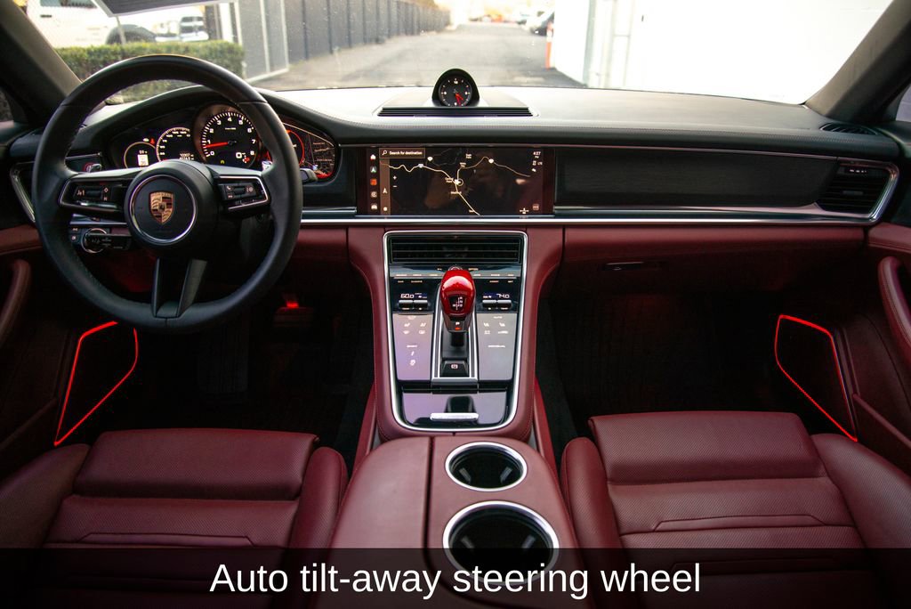 Used 2022 Porsche Panamera Platinum Edition image 21