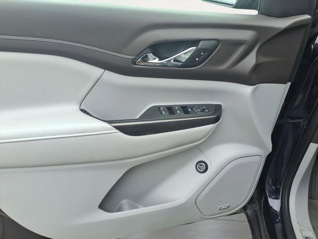 Used 2022 GMC Acadia SLT AWD/4WD image 22