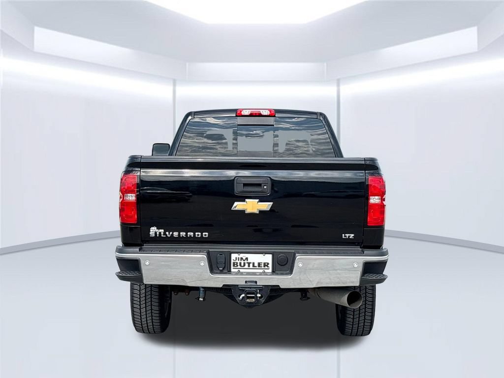 Used 2019 Chevrolet Silverado 2500 LTZ w/ Duramax Plus Package AWD/4WD image 5