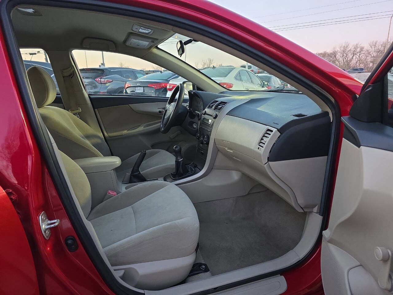 Used 2011 Toyota Corolla FWD image 19